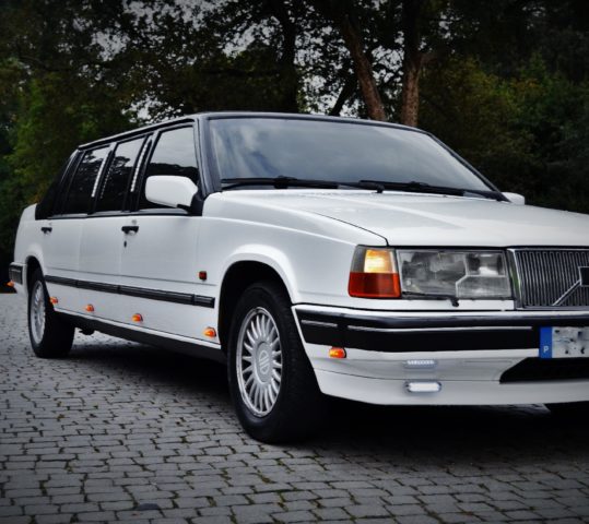 Limousine Volvo 940 Clássica