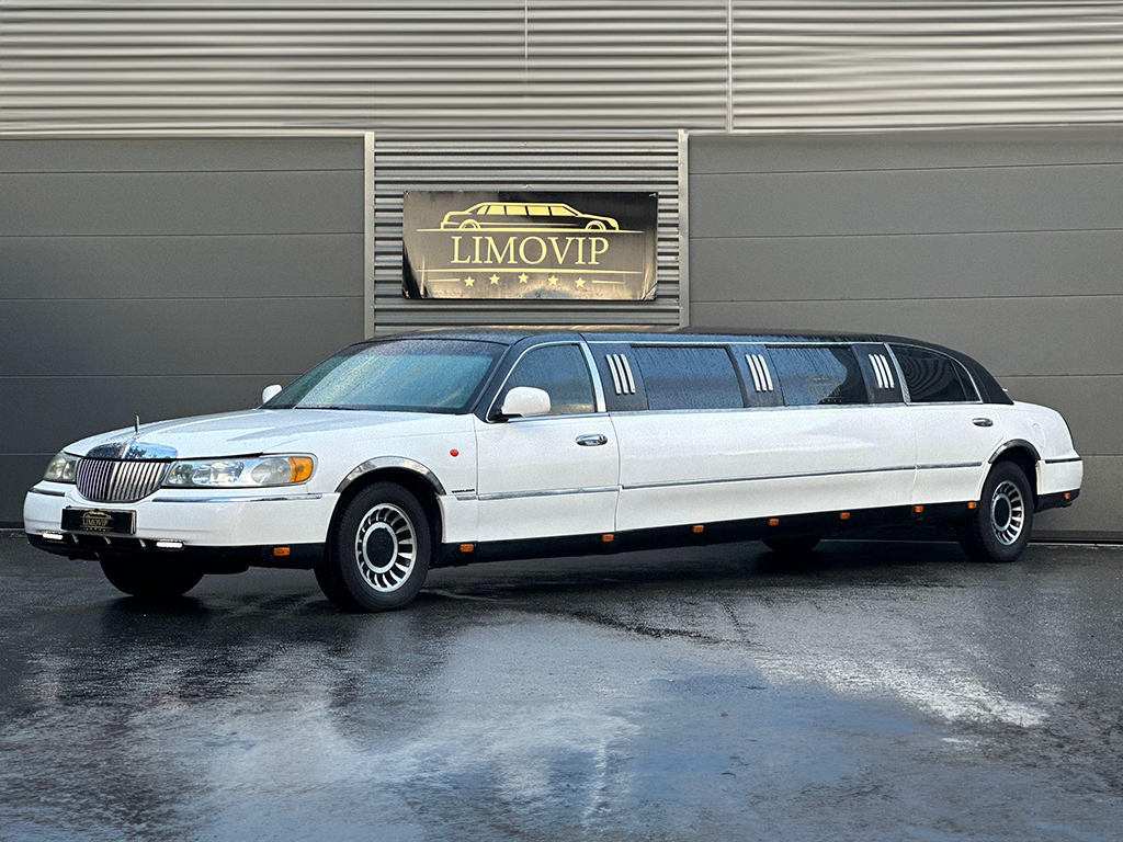 3.. Limousine Linconl II