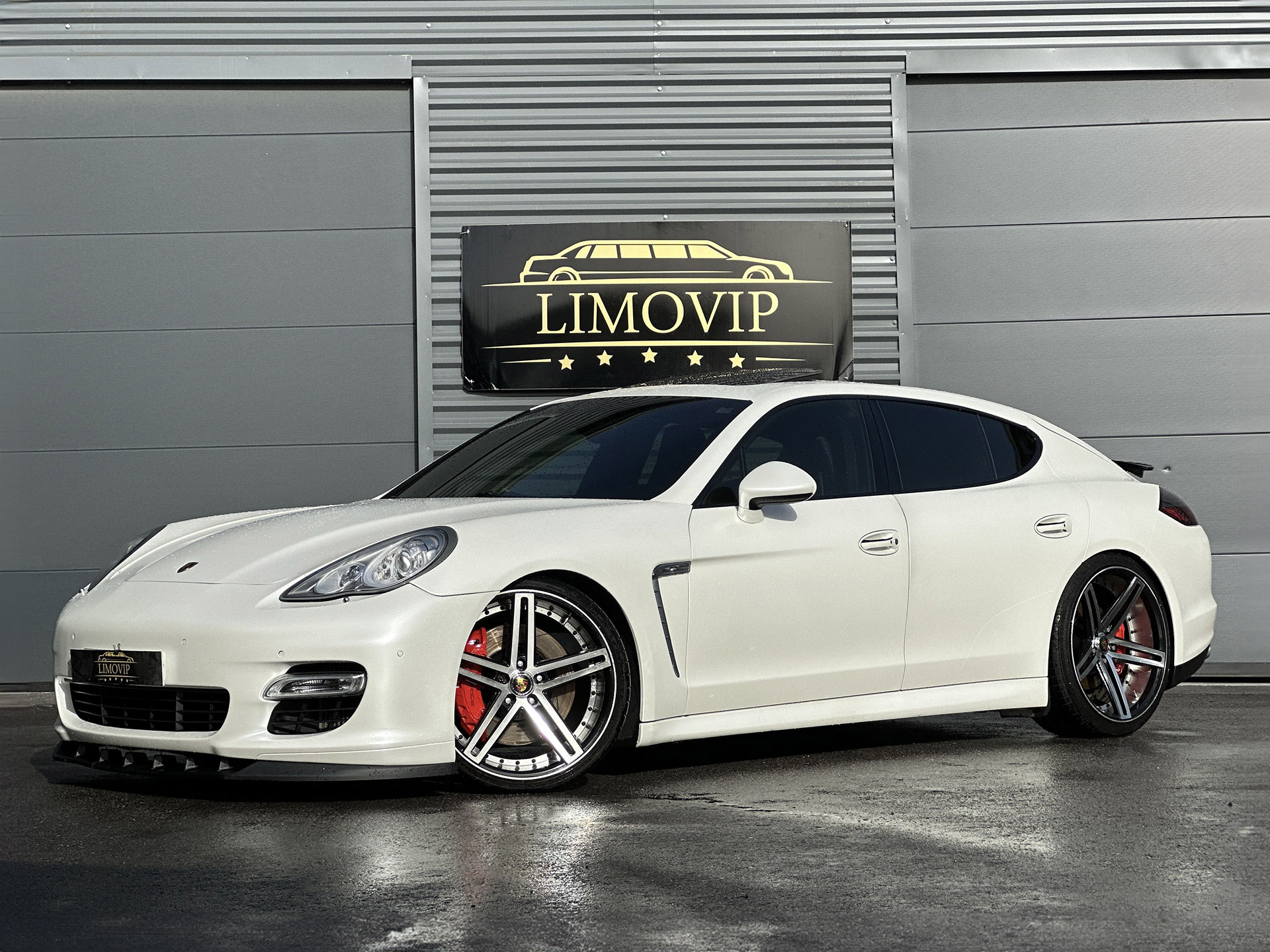 9.. Porsche Panamera Turbo S Vip